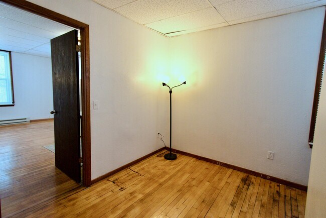Building Photo - 222 4th St S
