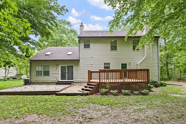 Building Photo - Stylishly Updated 4BR Home in Convenient Bear Location