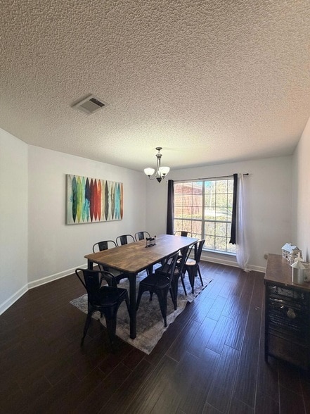 Building Photo - 205 Villacrest Dr