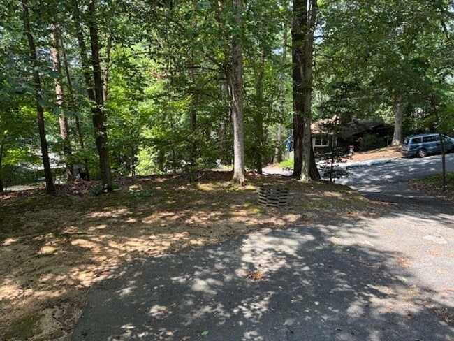 Building Photo - Rambler with Garage in Drum Point