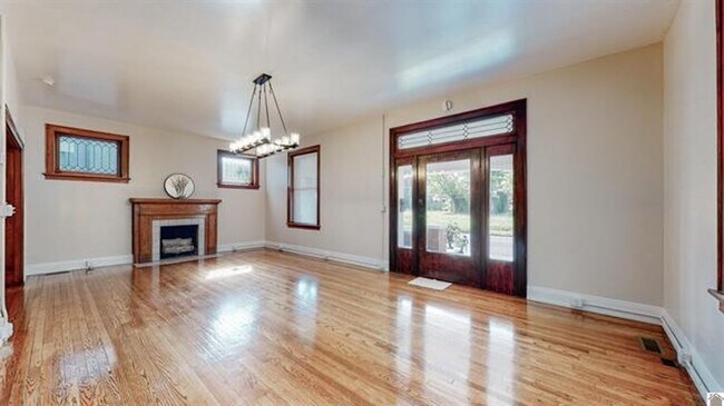 Building Photo - 1507 Jefferson St