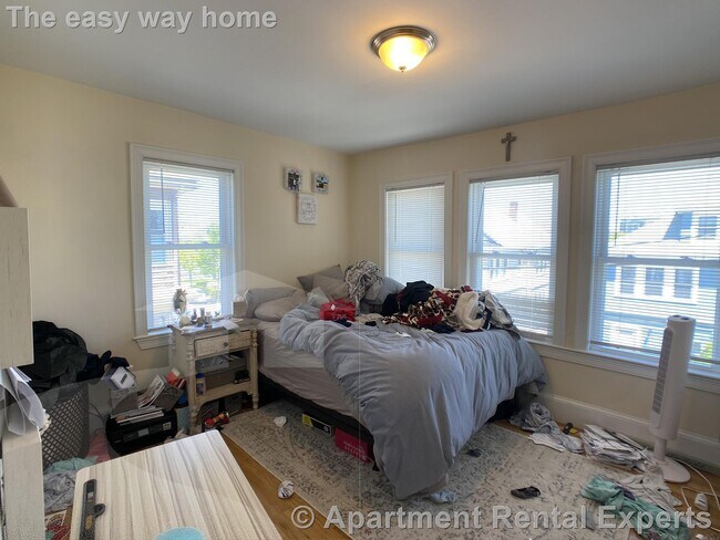 Building Photo - 80 Ten Hills Rd