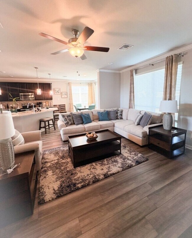 Building Photo - 1814 Bayou Wood Ln