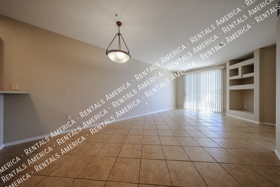 Building Photo - 6535 E Superstition Springs Blvd
