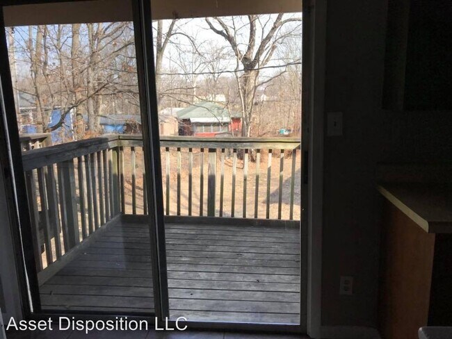 Building Photo - 7000 N Wade School Rd