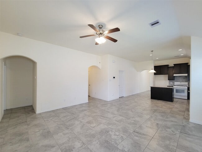 Building Photo - 10037 Swift Fox Ct