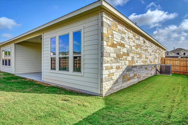 Building Photo - 3750 E Palm Valley Blvd