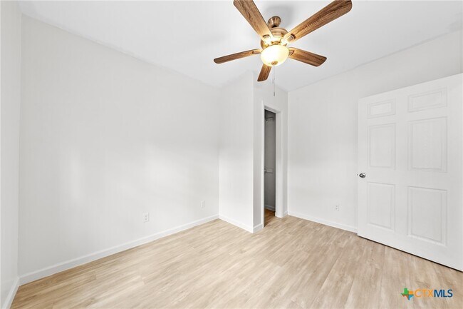 Building Photo - 301 Tatum Rd