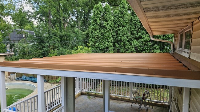 Building Photo - 509 S Swain Ave