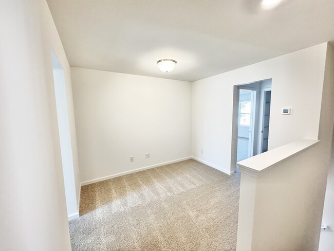 Building Photo - Brand new three bedroom 2 1/2 bath townhom...