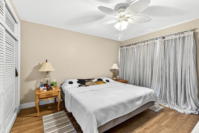 Building Photo - 50 Celestial Way