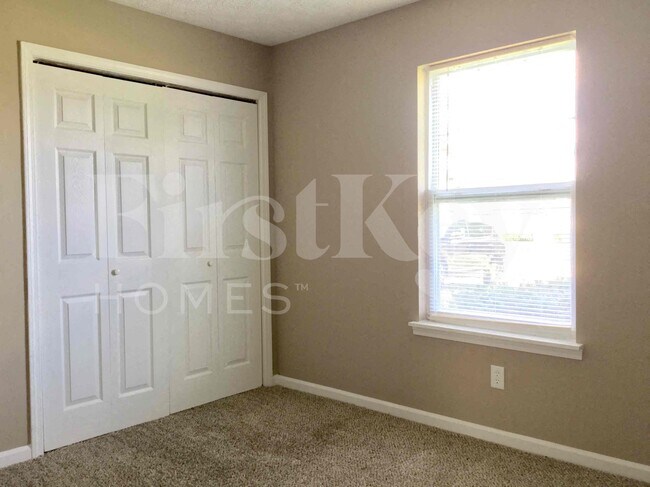 Building Photo - 10531 Moqui Ct