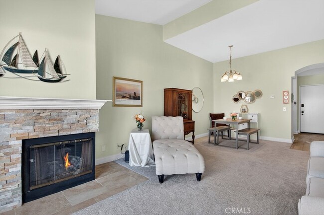 Building Photo - 30902 Club House Dr