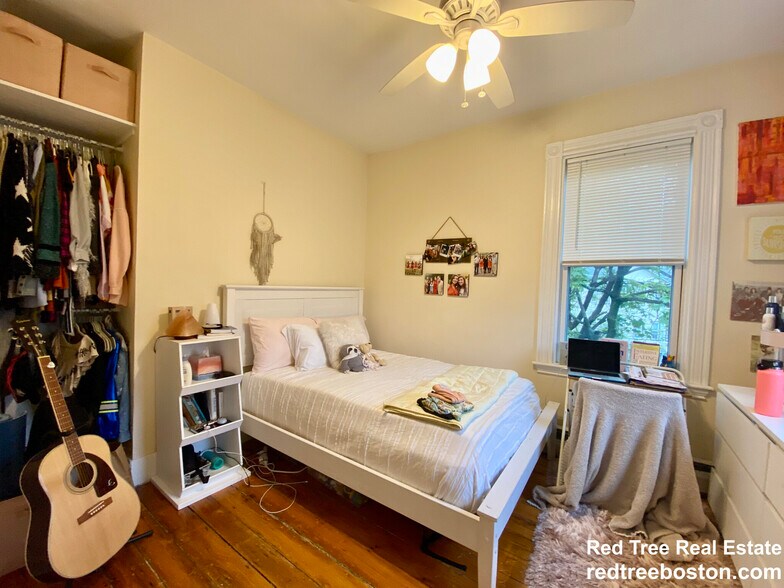 Building Photo - 31 Hurd Rd