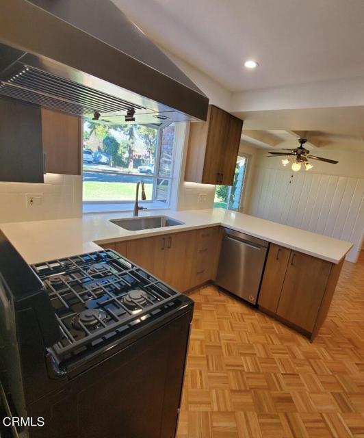 Building Photo - 420 Leda Ln