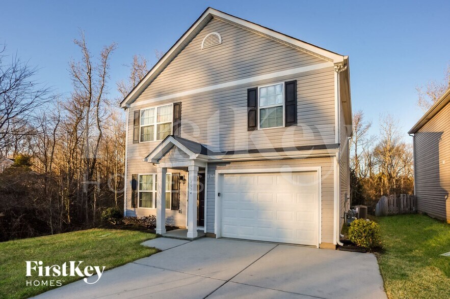 Building Photo - 4924 Abercromby St