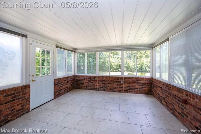 Building Photo - 30830 Lincolnshire E