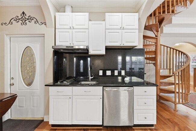 Building Photo - 14602 Cobre Valley Dr