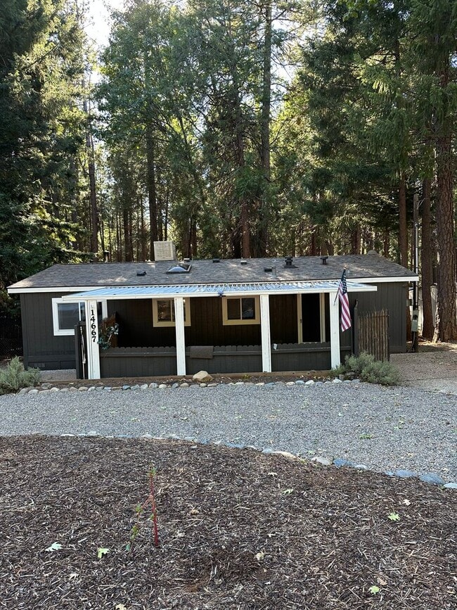 Primary Photo - 14667 Bridgeport Cir