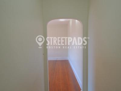 Building Photo - 1 bedroom in Boston MA 02134