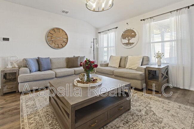 Building Photo - 955 Brown Thrasher