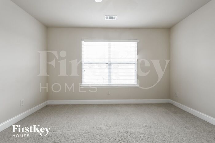 Building Photo - 111 Northfield Cir