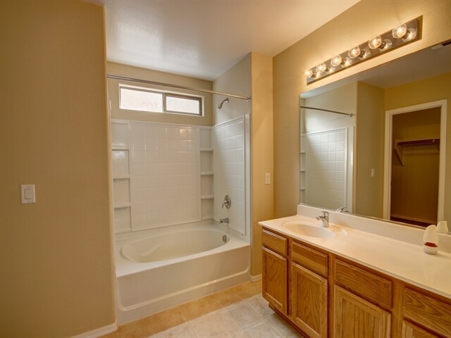 Building Photo - 7202 S 45th Ave