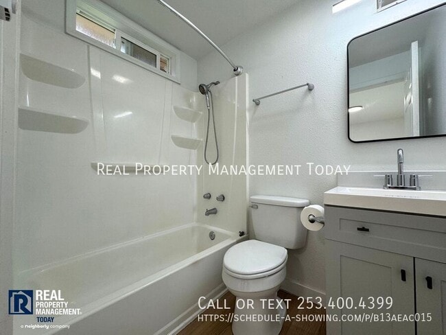 Building Photo - 7619 Douglas St W