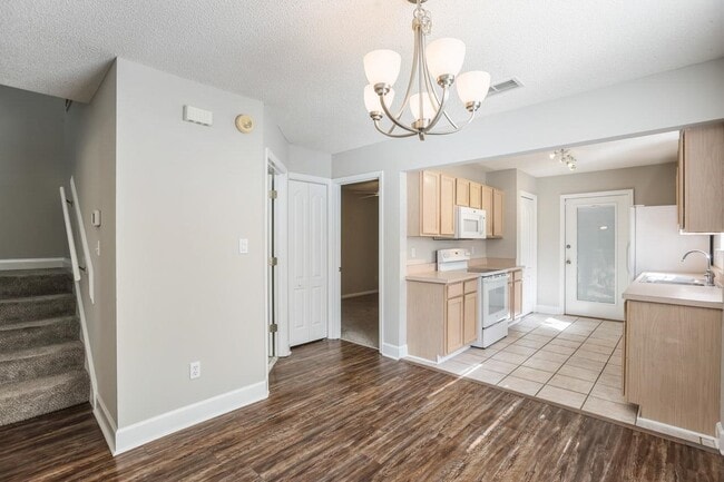 Building Photo - 5079 Mint Hill Ct