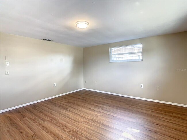 Building Photo - 5319 Drift Tide Dr