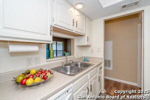 Building Photo - 11843 Braesview