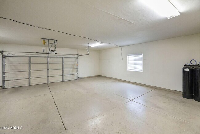 Building Photo - 10930 S Banjo Ln