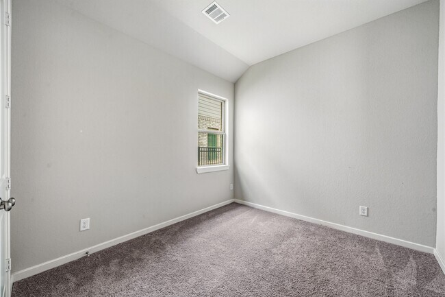 Building Photo - 7623 Coral Lk Dr