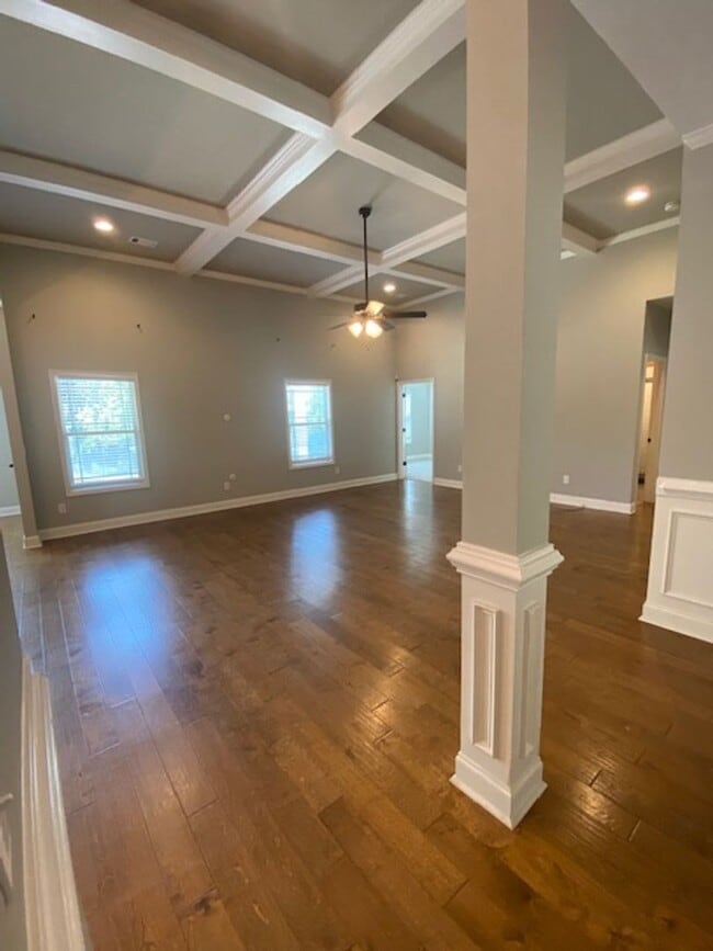 Building Photo - Quiet and Cozy Living in Phenix City