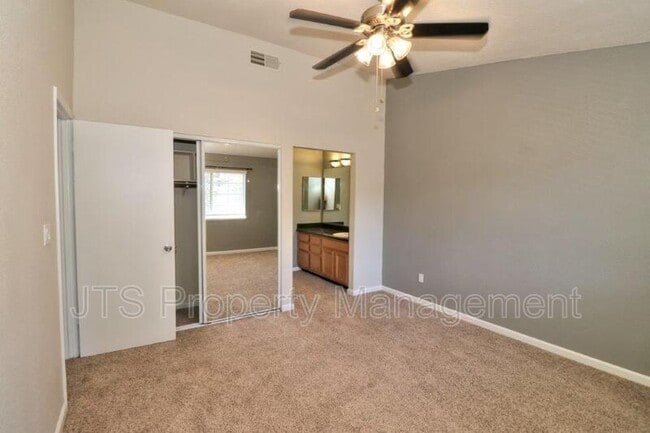 Building Photo - 11150 Trinity River Dr