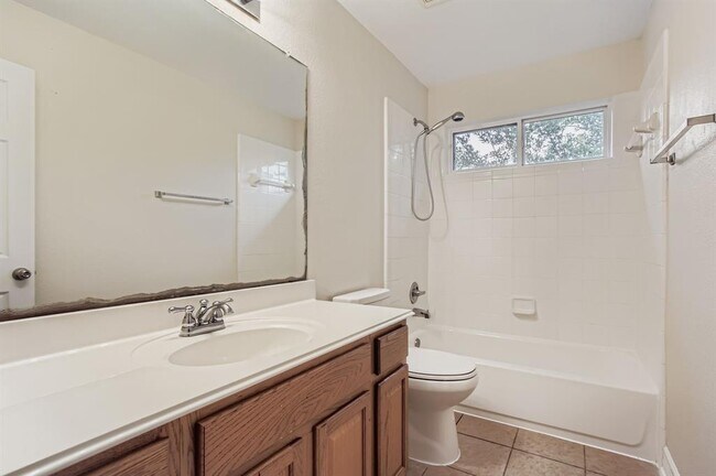 Building Photo - 20806 Cottage Cove Ln