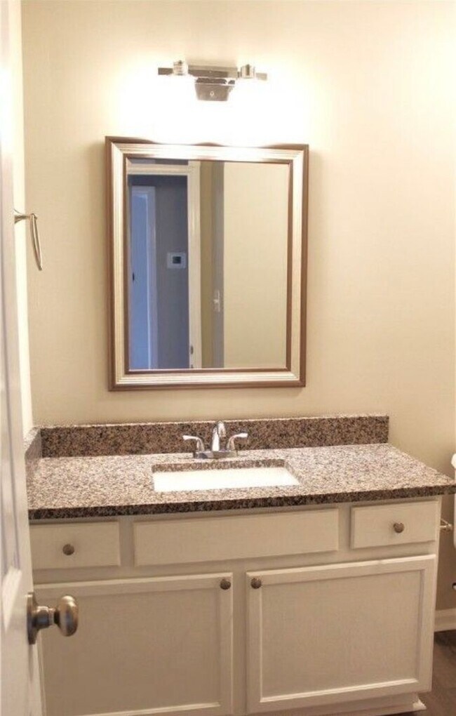 Building Photo - 3837 Meteor Dr