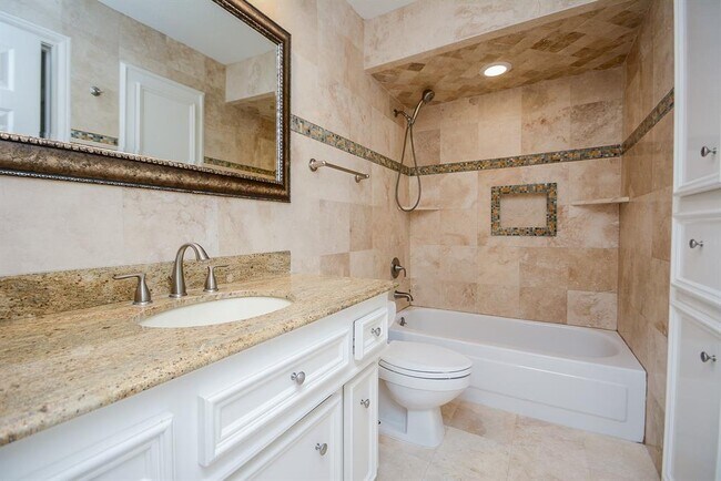 Building Photo - 17407 Widmore Pl