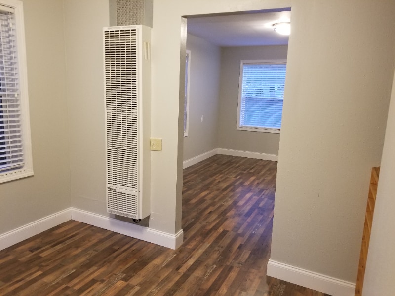 Building Photo - 220 E D St