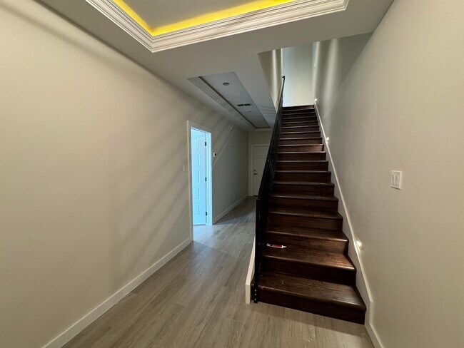 Building Photo - 210 Veracruz Dr