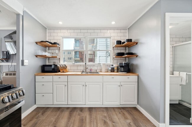 Building Photo - 9 N St