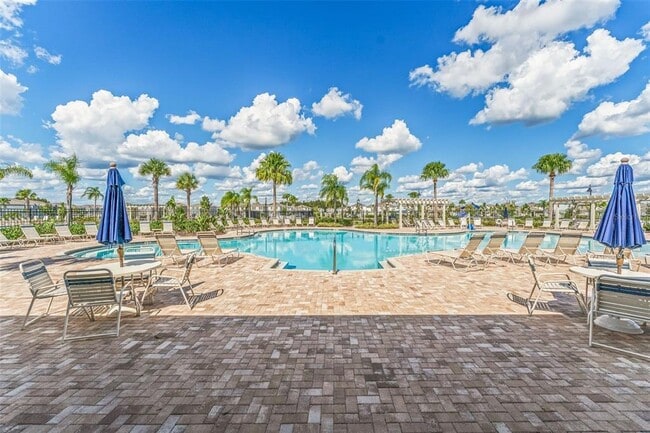 Building Photo - 2893 Suncoast Plains Dr