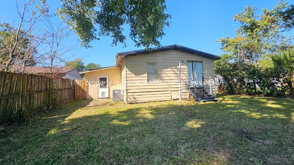 Building Photo - 7519 Mc Cowan Dr