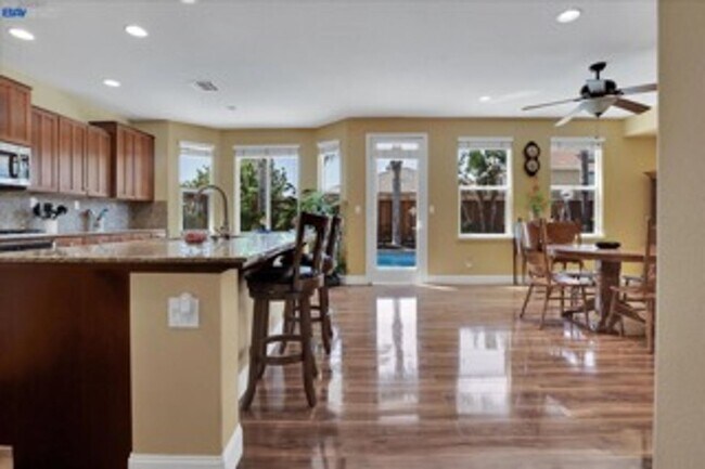Building Photo - COMING SOON!! Spacious 4-Bedroom Home in O...