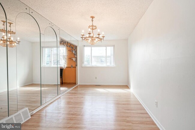 Building Photo - 500 St Michael Dr