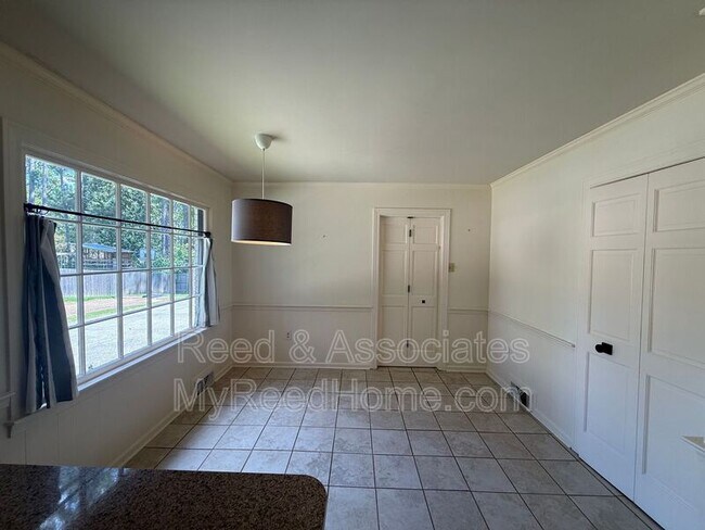 Building Photo - 2144 Gorham Pl