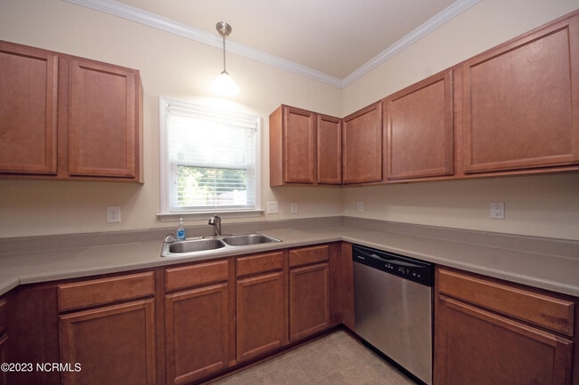 Building Photo - 316 Cedar Island Trail