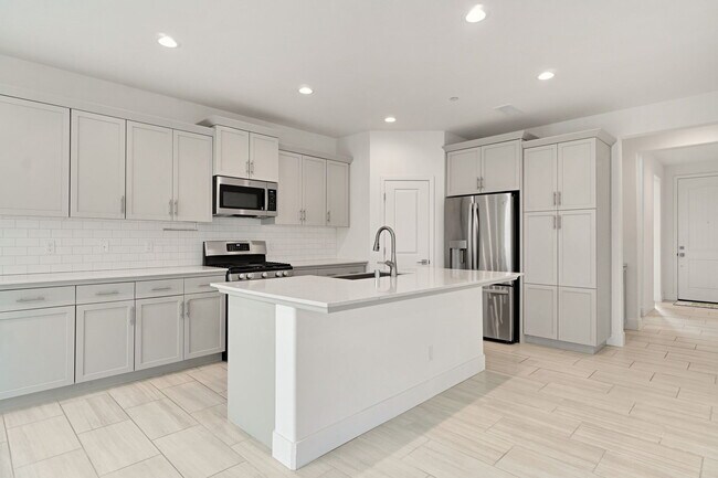 Building Photo - 863 Orchard Hills Rd