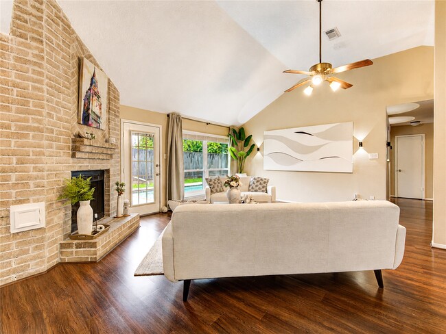 Building Photo - 7023 Brockington Dr
