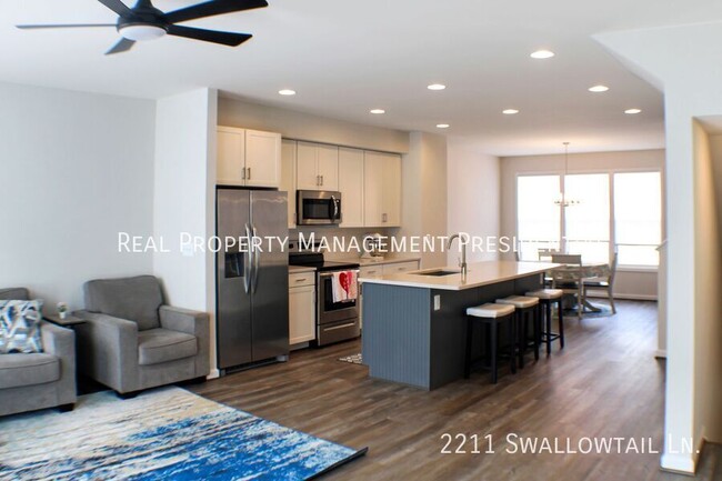 Building Photo - 2211 Swallowtail Ln